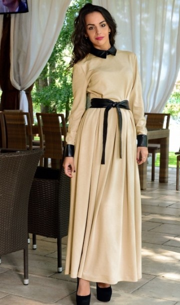 Черно бежевое платье в пол с кожаным поясом Д-254