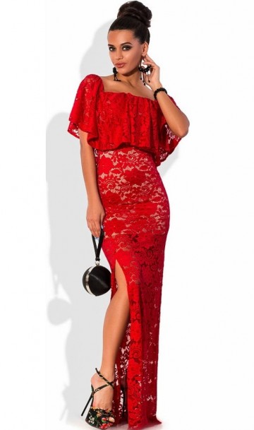 Красное гипюровое платье в пол с открытыми плечами, фото