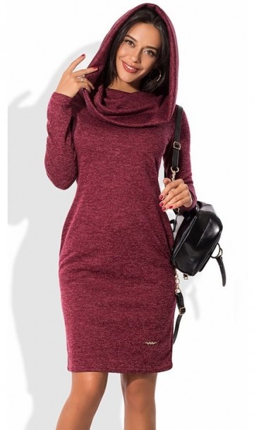 Платье бордового цвета с воротником-капюшоном Д-876