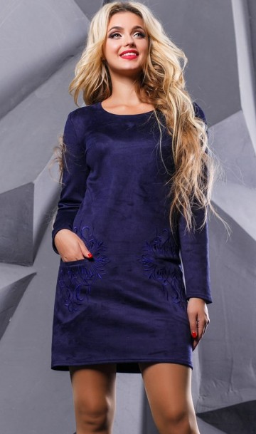 Темно-синее замшевое платье с вышивкой Д-1044