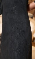 Черное замшевое платье с вышивкой Д-1355 фото 3