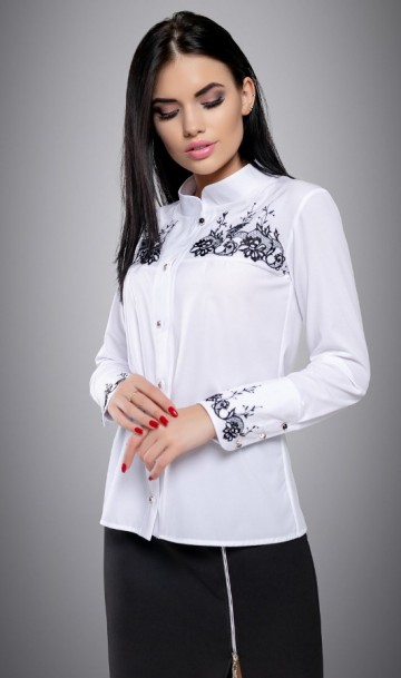 Белая дизайнерская блузка с вышивкой СК-573