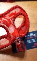 Карнавальная ажурная маска красная А-1037 фото 3