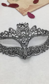 Кружевная карнавальная маска серебро А-1178