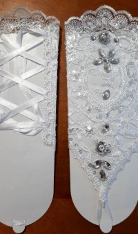 Белые свадебные перчатки с вышивкой и пайетками А-1023 фото 2