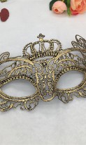 Кружевная карнавальная маска золотая  А-1183